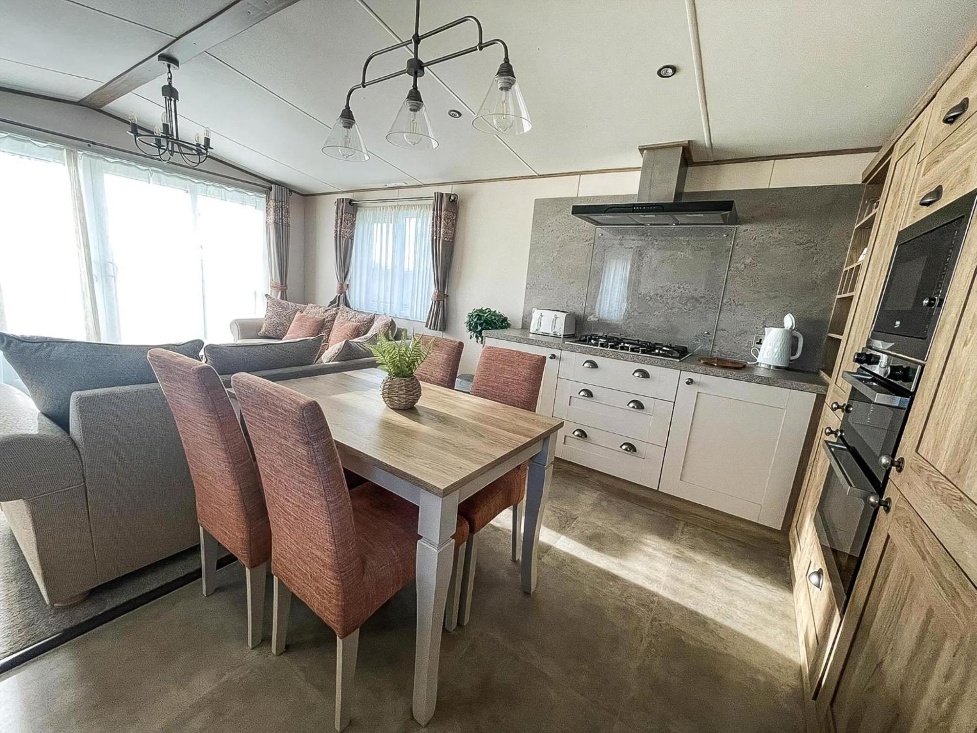 Stunning 8 Berth Caravan With Decking At Kessingland Beach Ref 90017D Benacre Exterior foto